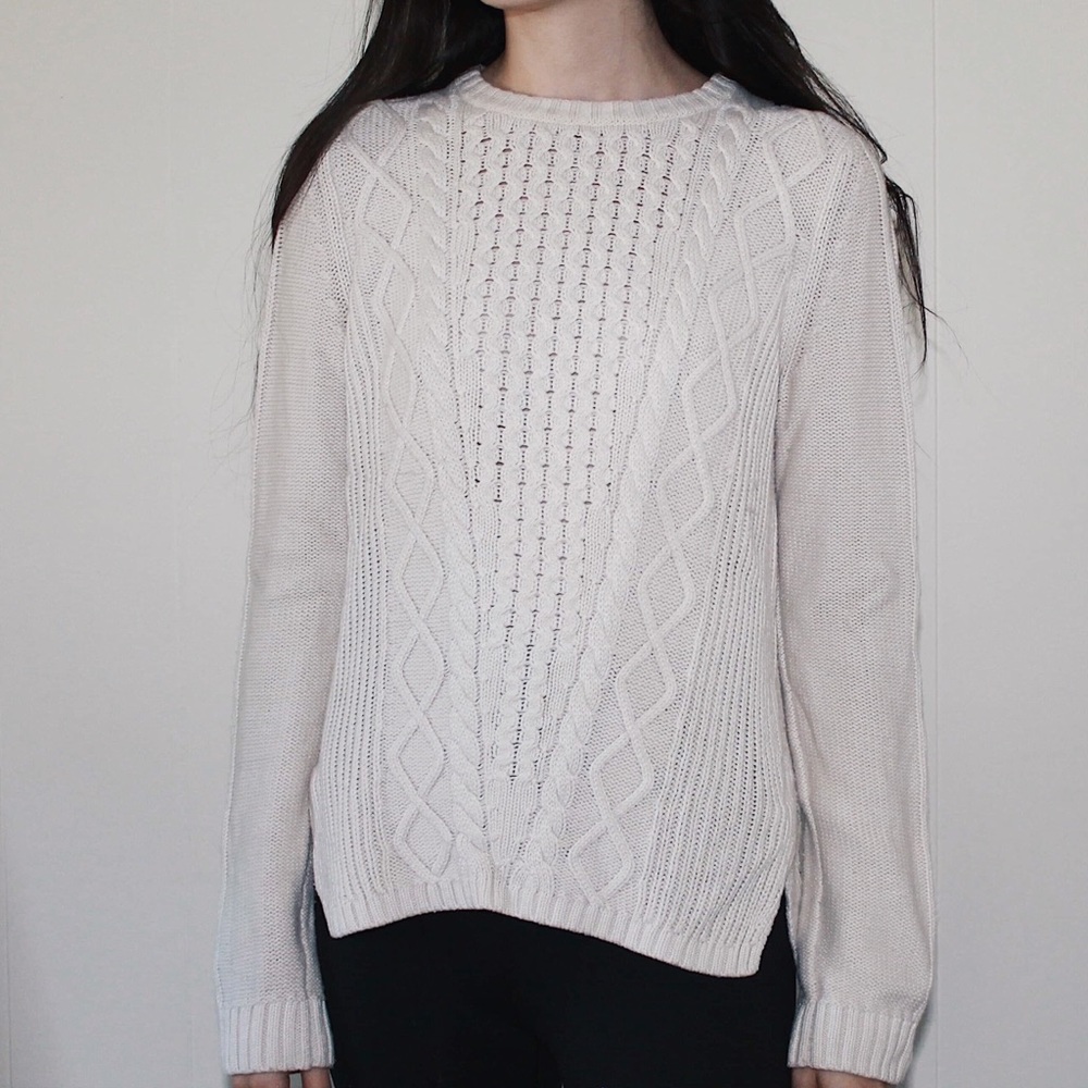 Banana Republic White Cable Knit Sweater